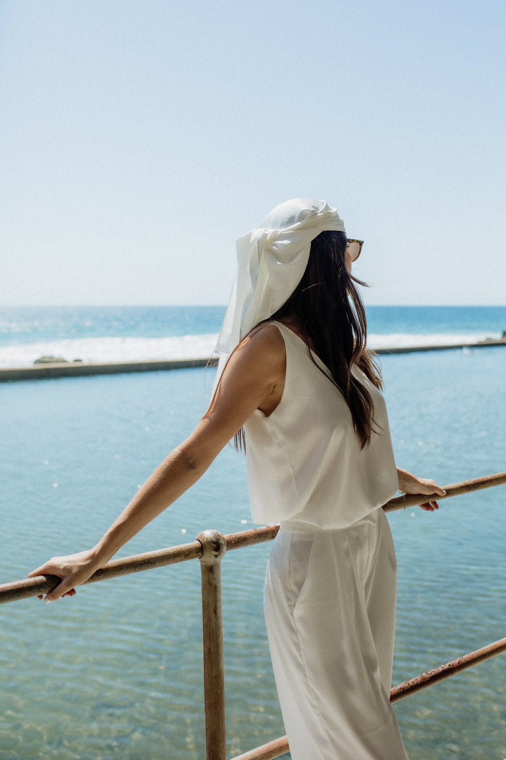 Leighton Scarf white